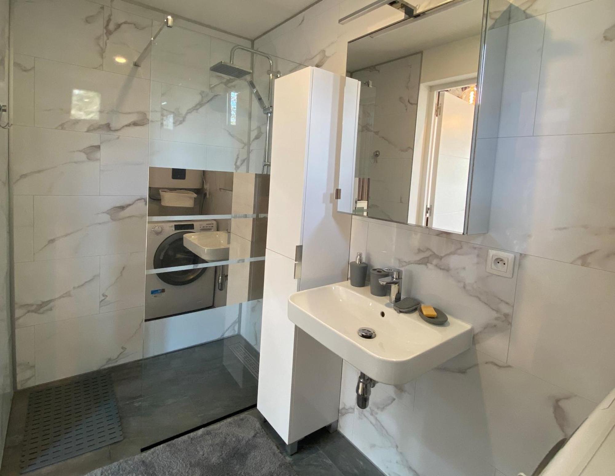 The Little Oak - Tiny House With Bed On Mezzanine & Terrace - From 1 To 4 P Disney, Paris & Cdg Pomponne エクステリア 写真